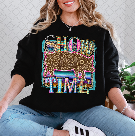 Show time pig Western 